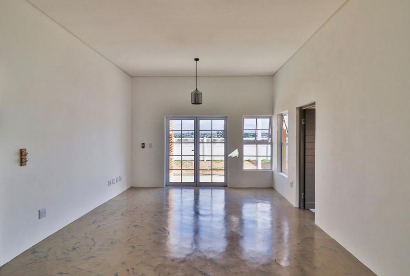 2 Bedroom Property for Sale in Hopefield Western Cape